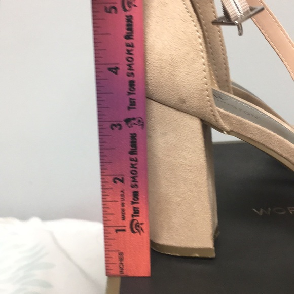 Nude homecoming heels size 8.5 - Picture 4 of 7